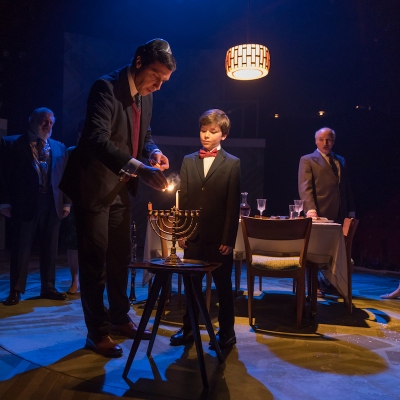 Stuart Gellman - CAROLINE, OR CHANGE (Chichester Festival Theatre)
Production photography by Marc Brenner