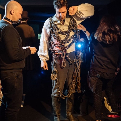 Marley - A CHRISTMAS CAROL (The Old Vic)
Backstage photography by Manuel Harlan